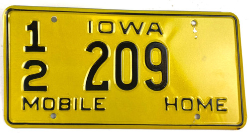 Iowa 1972 old license plate - 1972,